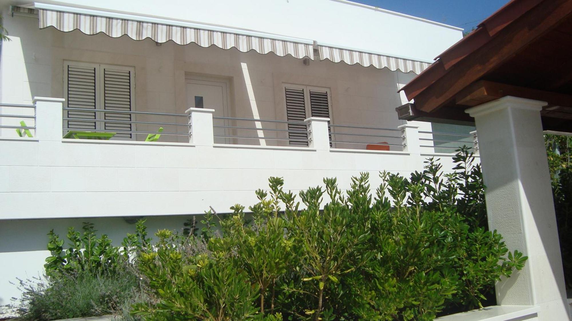Apartments Niana With Heated Seawater Swimingpool Donji Okrug  Eksteriør bilde