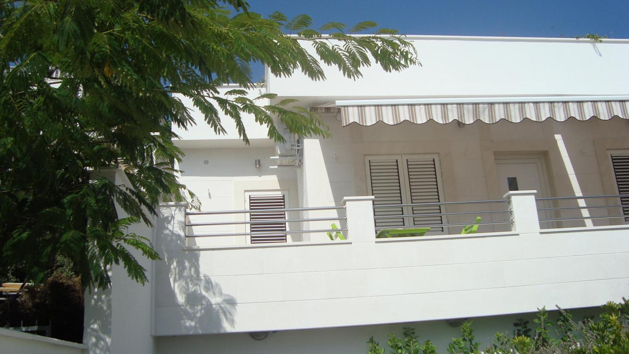 Apartments Niana With Heated Seawater Swimingpool Donji Okrug  Eksteriør bilde