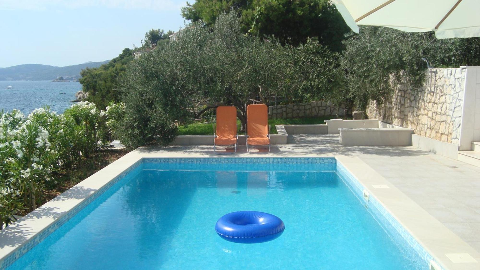 Apartments Niana With Heated Seawater Swimingpool Donji Okrug  Eksteriør bilde